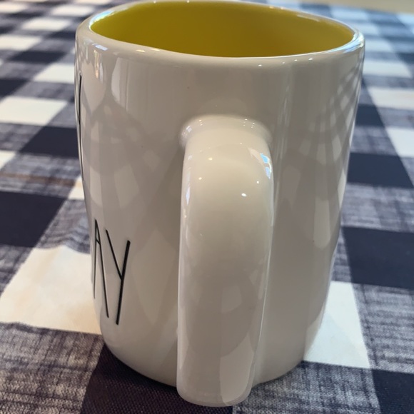 New Rae Dunn Ceramic HAPPY BIRTHDAY Coffee Mug ☕️ - Picture 4 of 6